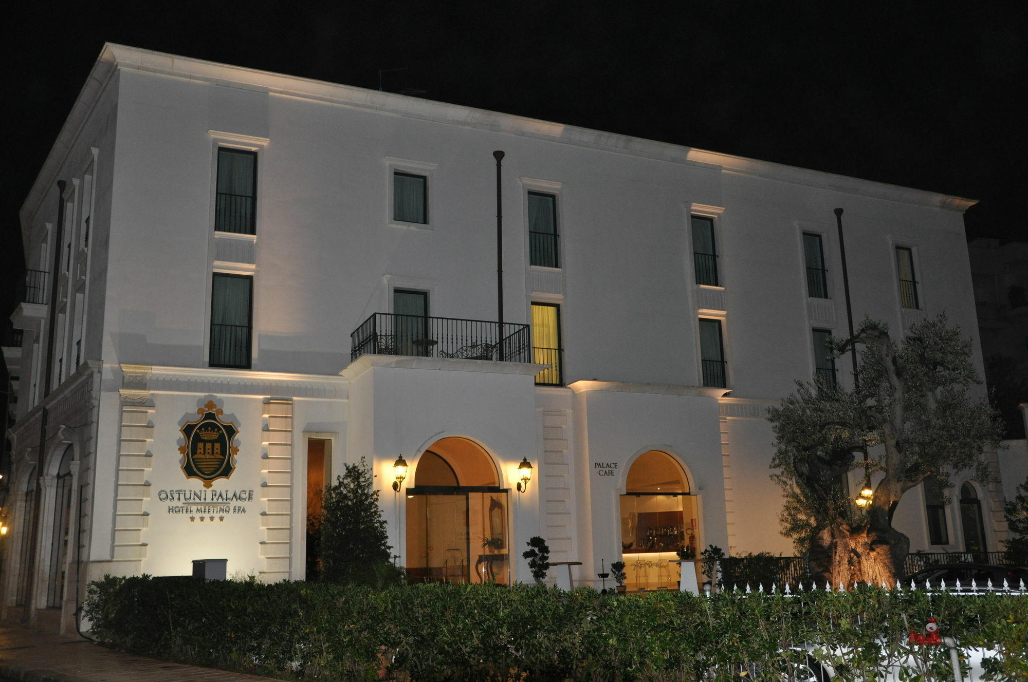 Ostuni Palace - Hotel Bistrot & Spa Exterior photo